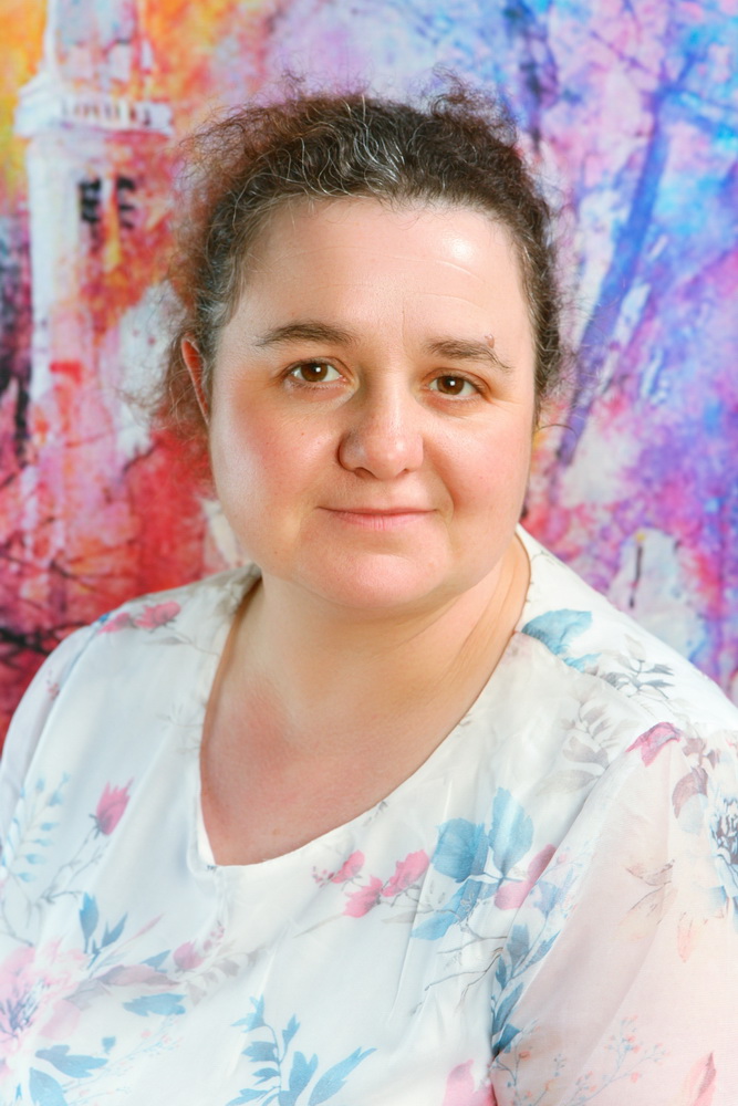 Комарова Елена Владимировна.